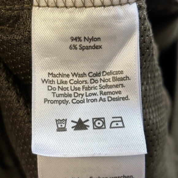 Eddie Bauer First Ascent Cargo Shorts Tan Women's 16 Nylon Stretch - Picture 4 of 7